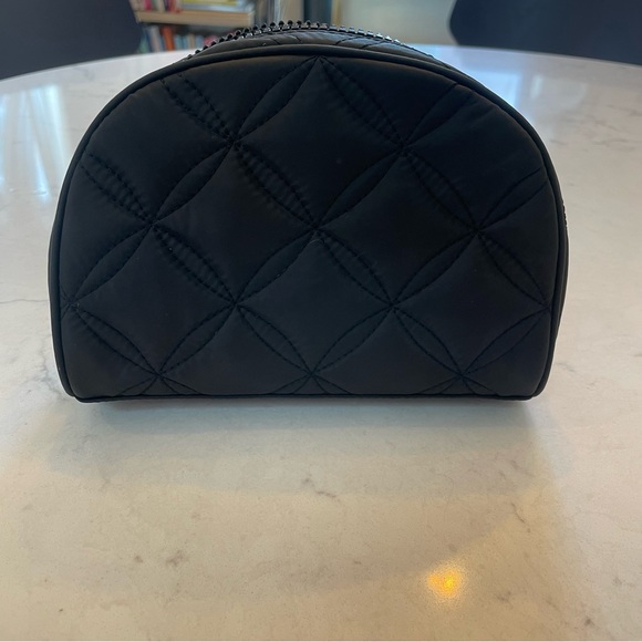 NWOT 🖤 Kate Spade Jae Quilted Medium Dome Cosmetic Bag in Black - Picture 3 of 8